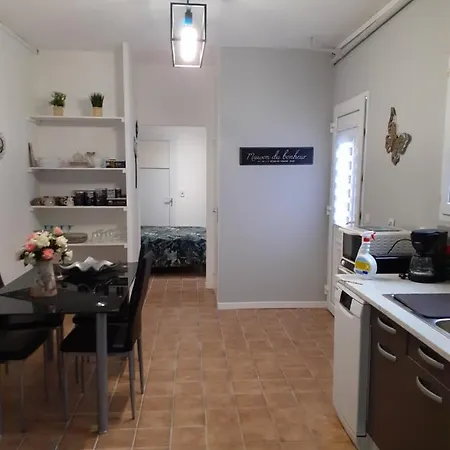Appartement F1 Proche Mer *